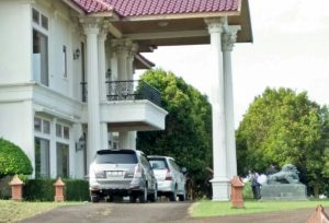 KPK Temukan Brangkas Dalam Villa Ayah Zola