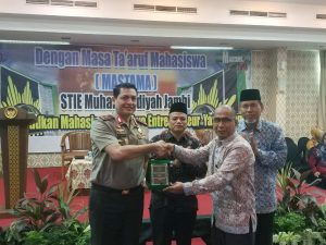 Wakapolda Jambi Jadi Pemateri Pada Ratusan Mahasiswa Baru STIE Muhammadiyah