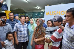 Wali Kota Syarif Fasha Pulangkan Warga Jambi Korban Gempa dan Tsunami Palu