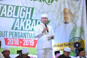 Tabligh Akbar Sambut Pergantian Tahun, Ribuan Jamaah Doakan Indonesia
