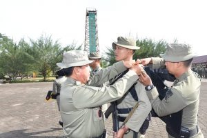 Kapolda Jambi Buka Latihan Pra Tugas Ratusan Personel Satbrimob Polda Jambi dalam PAM PT Freeport Indonesia