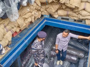 TNI AL Gagalkan Aksi Penyelundupan 1000 Gulung Tekstil Senilai Rp20 M