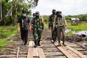 Katim Wasev Mabes TNI AD Apresiasi Pekerjaan Jalan TMMD ke 110 Kodim 0415/Batanghari