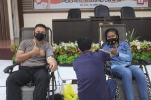 Polres Muaro Jambi Gelar Bhakti Kesehatan Berupa Donor Darah Jelang Hari Bhayangkara ke-75