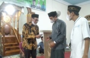 Ketua DPRD Kota Jambi Berikan Bantuan Pembangunan Masjid Megah di Kembar Lestari 1