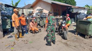 Babinsa Jambi Selatan Anjangsana Komsos ke Depo TPA Perumnas