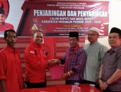 H.Nalim Jemput Formulir Pendaftaran Penjaringan Ke DPC PDI Kabupaten Merangin