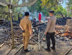 Rumah Lansia di Sekancing Hangus Terbakar, Polsek Muara Siau Bergerak Cepat Amankan TKP